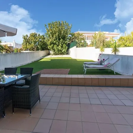 Stunning With Shared Overflow Pool Holiday home