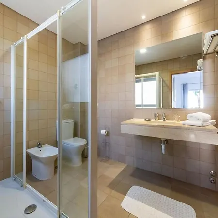 Holiday home Stunning With Shared Overflow Pool Fuzeta