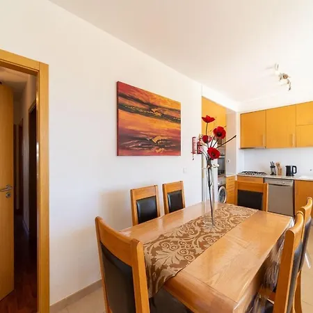 Stunning With Shared Overflow Pool Holiday home Fuzeta