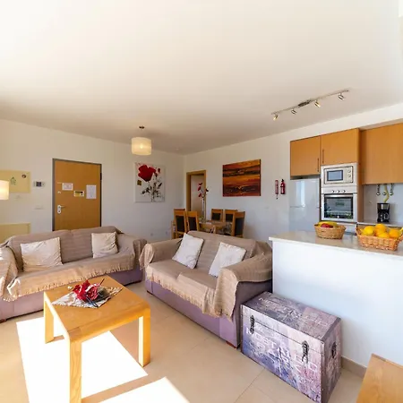 Ferienhaus An Idyllic Algarve By The Water