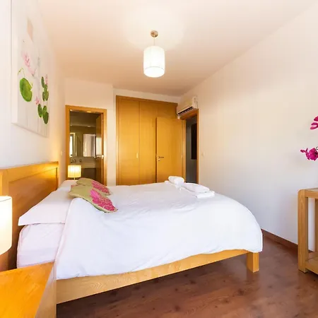 Ferienhaus An Idyllic Algarve By The Water Fuseta