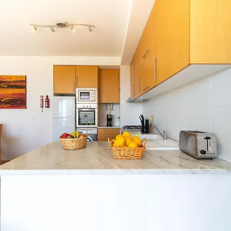 An Idyllic Algarve By The Water Feriehus Fuzeta