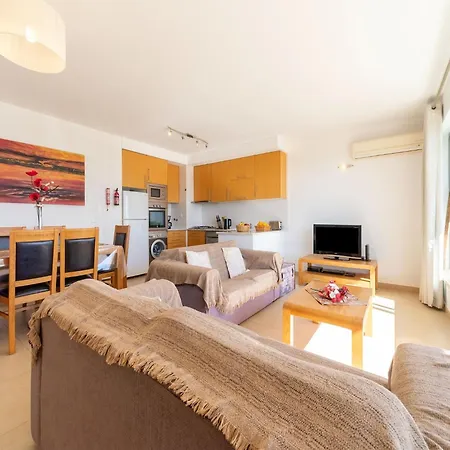 An Idyllic Algarve By The Water